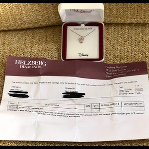 Disney Minnie Mouse necklace